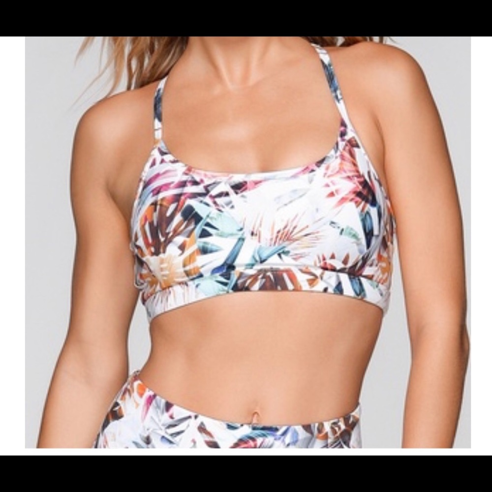 💜💕 Lorna Jane Thrive Sports Bra 💜💕